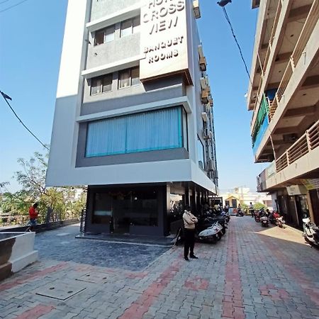 Hotel Crossview Palanpur Exterior photo